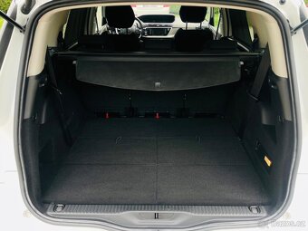 Citroën Grand C4 Picasso 2.0HDi 110KW MAN 7MÍST KAMERA TAŽNÉ - 11