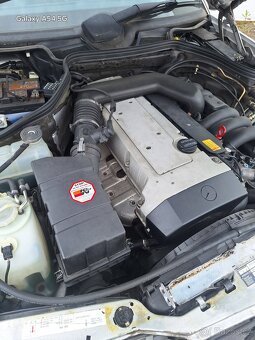 Mercedes w124 coupe - 11