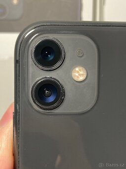 iPhone 11, 64GB černý - 11
