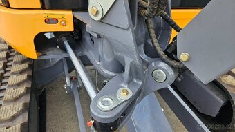 bagr, rypadlo - motor yanmar - 11