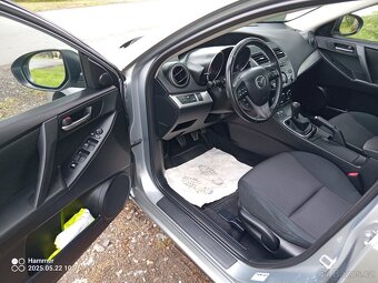 Mazda 3 1.6 benzín 64.000 km  2013 - 11