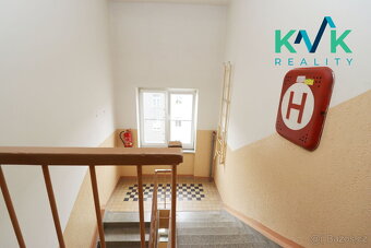 Pronájem 2+1, 4.patro, bez výtahu, centrum, Karlovy Vary - I - 11