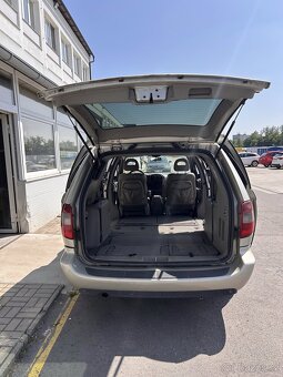 Chrysler Grand Voyager - 11