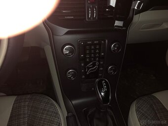 Volvo V40 D3 R.v. 2018/6 - 11