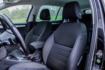 Škoda Octavia Combi 2.0 TDI Style DSG - 11