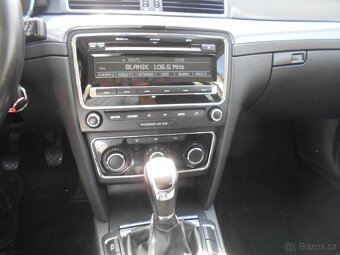 ŠKODA SUPERB 2 COMBI 2.0 TDI 103 KW R.2012 - 11