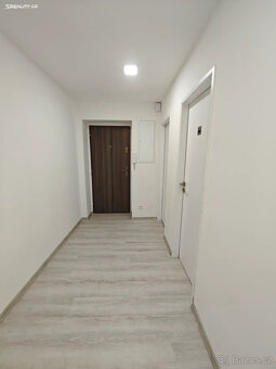Pronájem bytu 2+1 55 m² Benátky, Vsetín - 11