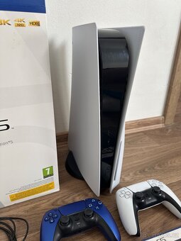 Sony PlayStation 5 1TB (s mechanikou) + 2x ovladač Dualsense - 11