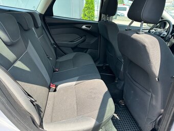 Ford Focus 2011 - 11