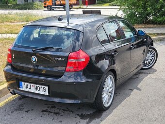BMW 123d - 11