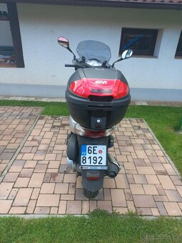Honda Dylan 150 - 11