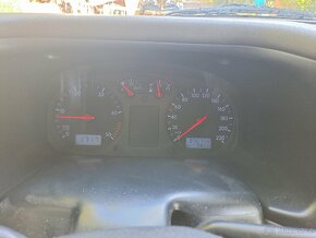 VwT4 2001Combi obytná vestavba 75Kw 9 míst - 11