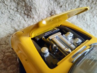 Prodám Lotus Elan S/E - 1:18 - Sunstar, použitý - 11