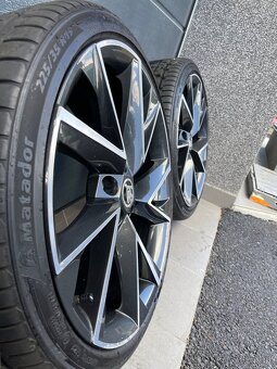 Prodám alu kola Vega 5x112 R19 s letními pneu. - 11