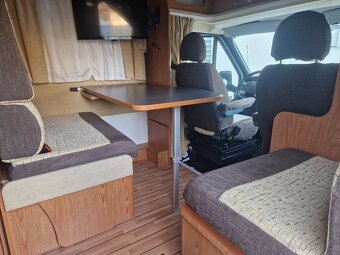 Obytný automobil Ford Transit Rimor - 11