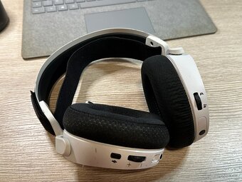 SteelSeries Arctis 7+ Wireless - 11