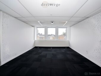 Pronájem kanceláří a skladových prostor, 15 m2 - 30 m2 - Zlí - 11
