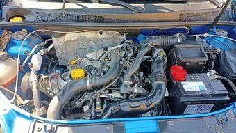 Dacia Sandero Stepway 0,9Tce navigace,klima,blutu - 11