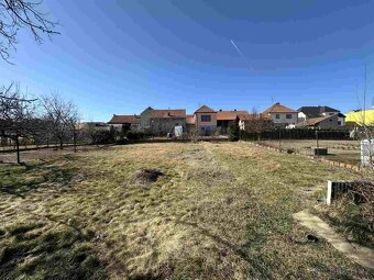 Čejkovice - Venkovský dům k rekreaci i k bydlení - 216m2 - 11