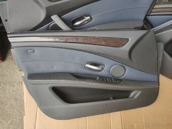 Interiér BMW E61 - 11