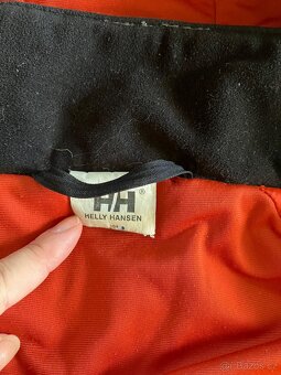 Lyžařský komplet Helly Hansen vel. 104 - 11