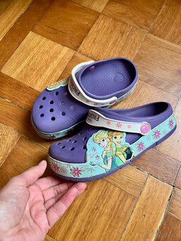 dívčí, detske pantofle crocs vel 32 - 11