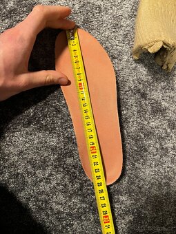 On Running, model Cloud, velikost 38,5 - 11