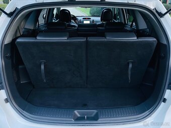 Kia Sorento 2.2D 4x4 AUT 7MÍST KAMERA VÝHŘEV TAŽNÉ SERVISKA - 11