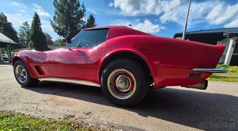Chevrolet Corvette Sting Ray Coupe - 11