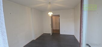 Zděný byt s balkonem  3+1 k rekonstrukci. - 11