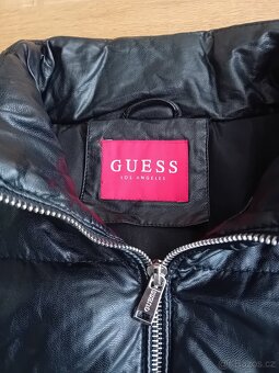 Guess dámská prošívaná bunda vel. S - 11