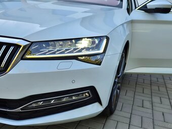 ŠKODA Superb 2.0TDI 110kW DSG Liftback Style Plus Extra ČR - 11