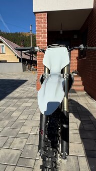 STARK VARG MX ALPHA 80HP ELEKTRICKÁ MOTORKA - [31.10. 2025] - 11