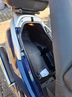 Honda silver wing 600 - 11