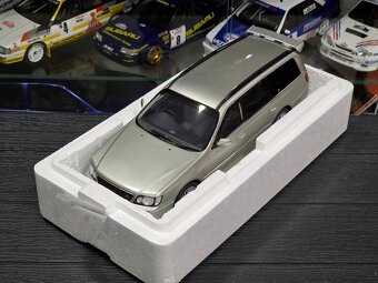 Nissan Stagea Autech Version 260RS 1997 1:18 OttoMobile - 11