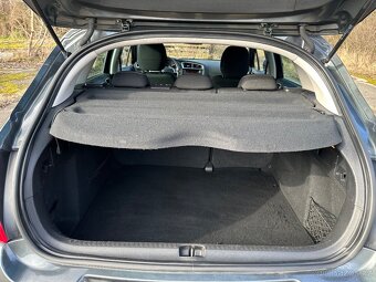 Citroen C4 1,6i 88kw (benzin) výbava Excllusive - 11