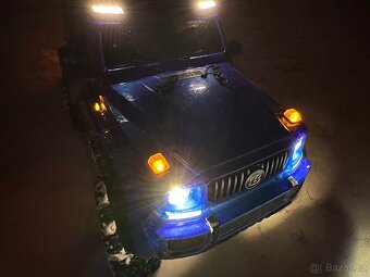 Traxxas Mercedes-Benz G 500 4x4² - 11