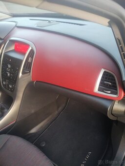 OPEL ASTRA J - 11