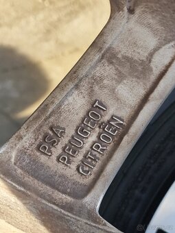 205/55/16 zimní kola Peugeot 5x108 - 11
