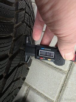 215/65/17 Zimní pneumatiky Hankook i cept Evo 3 - 11