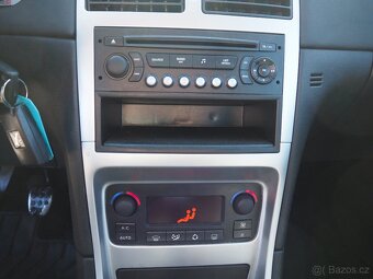 Peugeot 307 CC 2.0 KABRIOLET, klima, kůže, vyhř. sedadla - 11