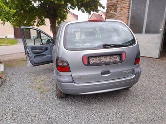 Renault megane scenic 1,6 - 11
