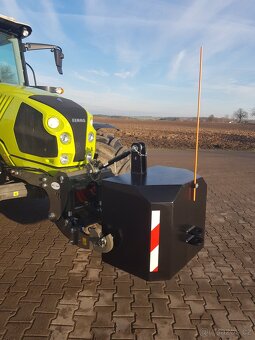 přední betonové závaží - 11