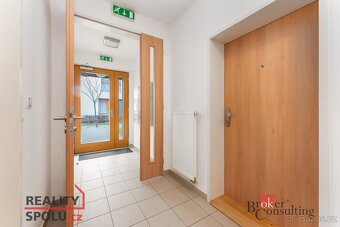 Pronájem, byty/1+kk, 30 m2, U svahu 1093/20, Slivenec, 15400 - 11
