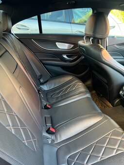 Mercedes-Benz CLS 400d - 11