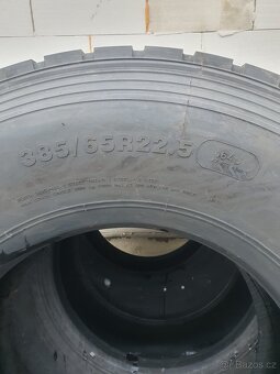 Pneu LingLong 385 / 65 R22,5 - 11