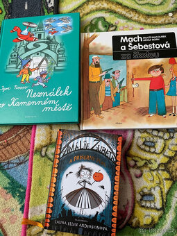 Medvídek Pú, Lexikon strašidel (více knih uvnitř inzerátu) - 11