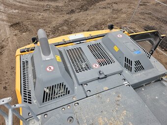 Liebherr R924 LC - 11