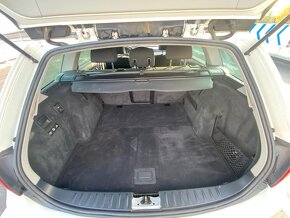 BMW e91 318d, 105 kW, automat, navigace - 11