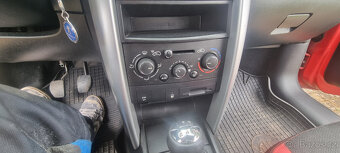 Peugeot 207 1.4 i třídveřový - 11